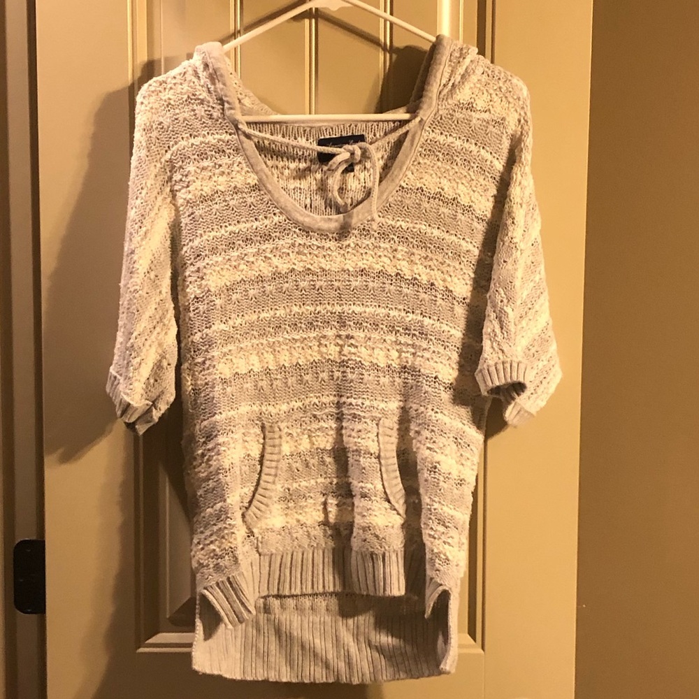 American Eagle short sleeve sweater